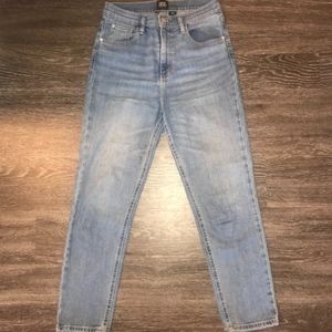 Urban Outfitters Jeans - Urban Outfitters BDG High-Rise Jean Urban Outfitters Jeans - Urban Outfitters BDG High-Rise Jean